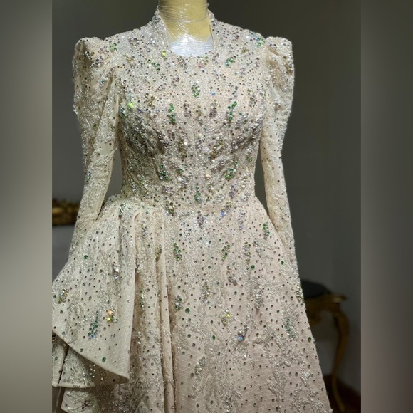 Designer Ahmed Elakad NEW custom modest couture gown - Picture 4 of 5